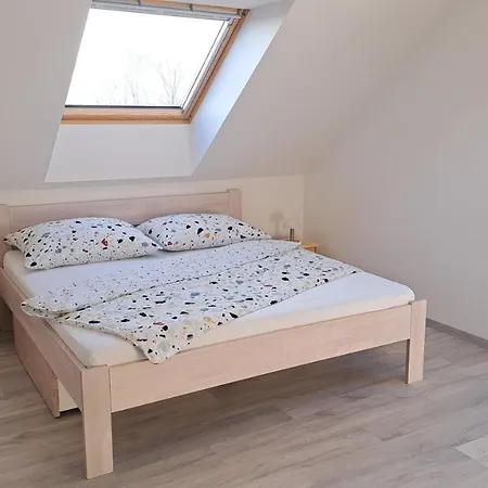 Domeček Pod Skalami, 535