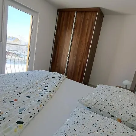 Domeček Pod Skalami, 535 * Tisá