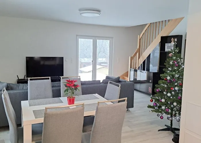Domecek Pod Skalami, 535 Dom wakacyjny *